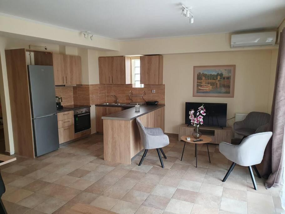 Lux & Style 75Sqm With Private Parking In Athens公寓 外观 照片